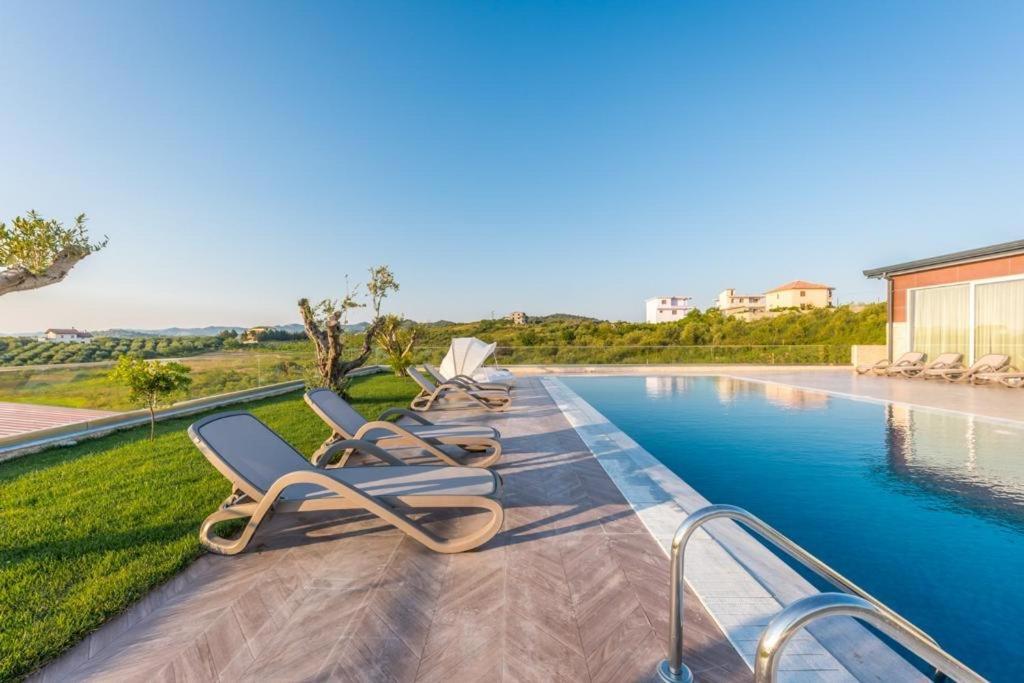 Top Villas ดูร์เรส ภายนอก รูปภาพ