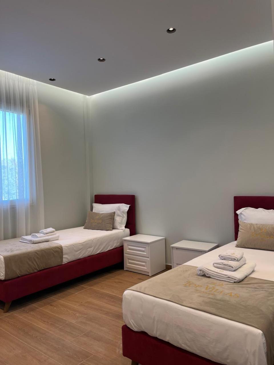 Top Villas ดูร์เรส ภายนอก รูปภาพ